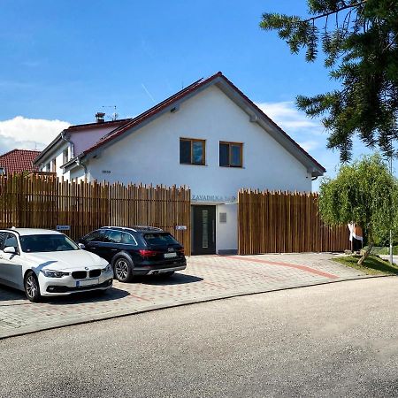 Modern Fully Equipped Studio With Parking Zavadilka 2620 Leilighet Ceske Budejovice Eksteriør bilde