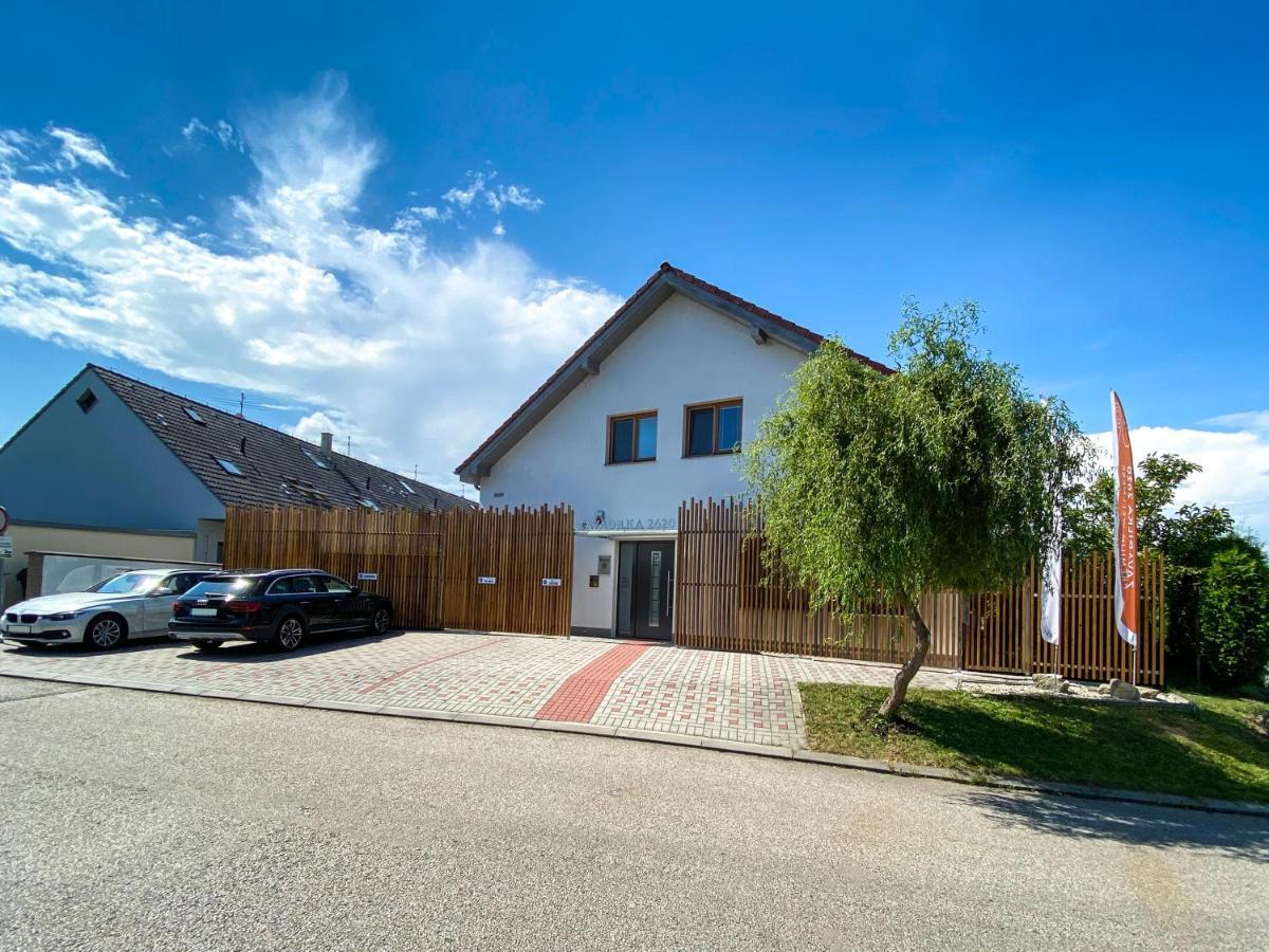 Modern Fully Equipped Studio With Parking Zavadilka 2620 Leilighet Ceske Budejovice Eksteriør bilde